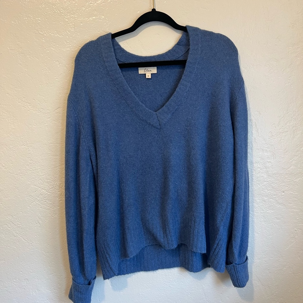 ELAN v-neck sweater!
